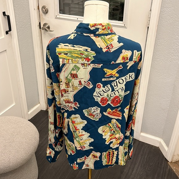 Tribute to NYC button down - Picture 7 of 14